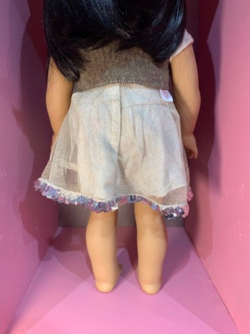 Muñeca American Girl Truly Me cabello negro lacio – 18” | Pre-Loved